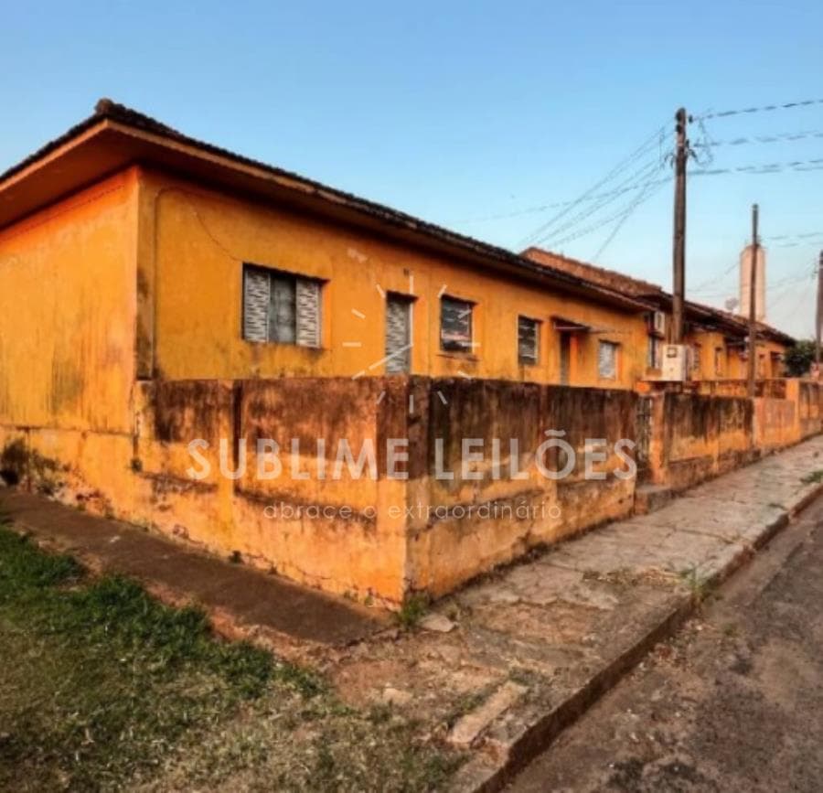 Foto 2 de 5: Casa em leilão em Rancharia - SP — 30 casas | Terreno de 17.245m² | Constr. de 1.596m² Vila residencial em Rancharia - SP