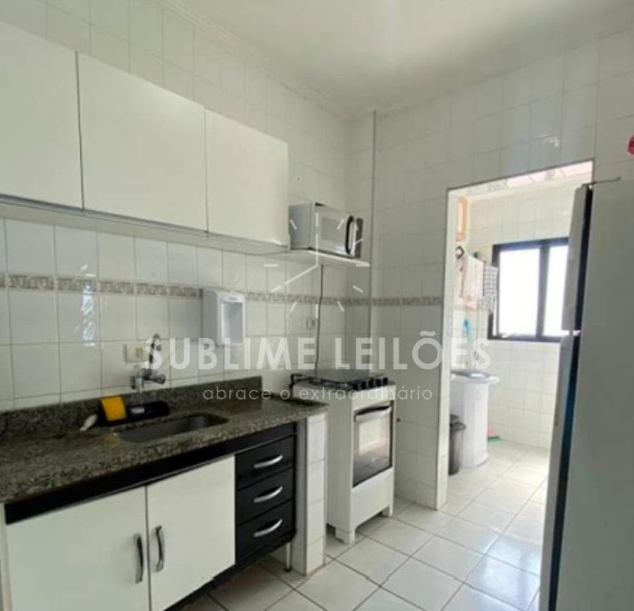 Foto 17 de 21: Apartamento em leilão em Mongaguá - SP — Suíte | 2 vagas | Útil de 55m² Apartamento em Mongaguá