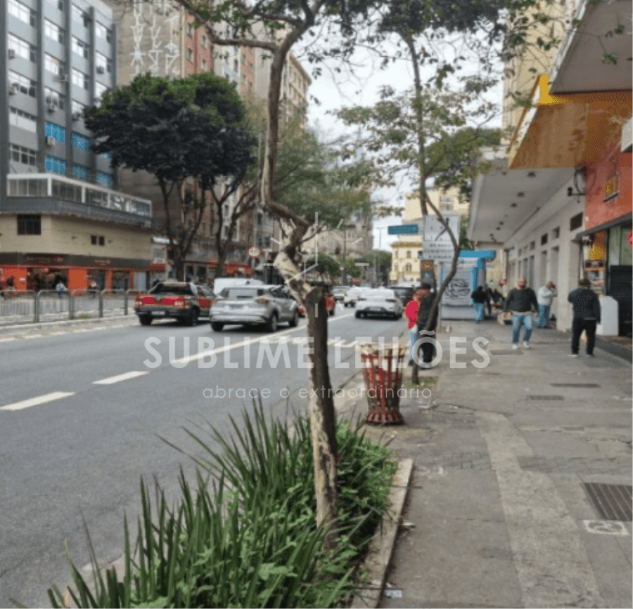 Foto 8 de 12: Comercial em leilão em São Paulo - SP — 118m² útil | Benfeitorias Conjunto comercial na Liberdade