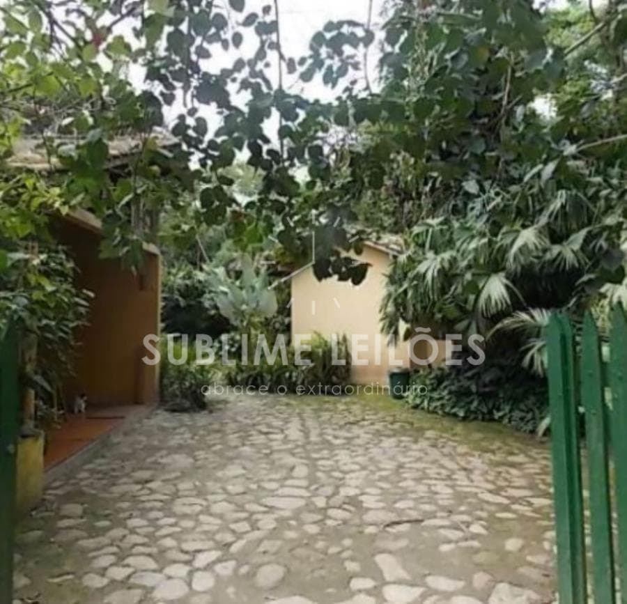 Foto 2 de 22: Terreno em leilão em Paraty - RJ, bairro Bananal — Terreno de 3.392m² | Constr. de 518m² Pousada em Paraty - RJ