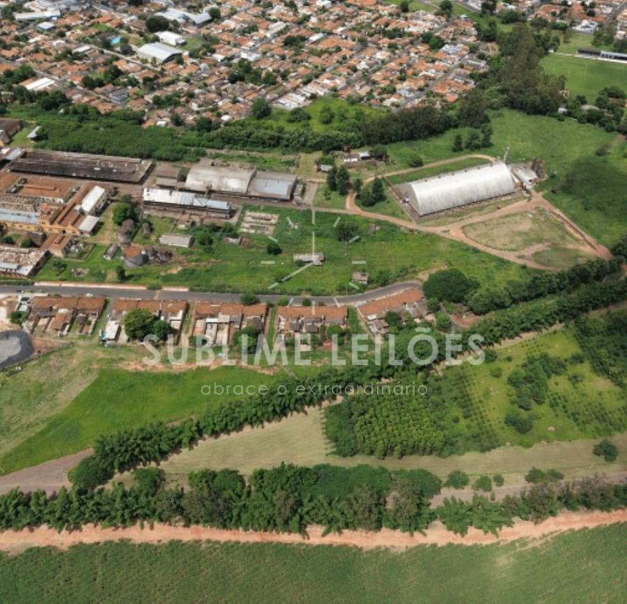 Foto 10 de 10: Casa em leilão em Rancharia - SP — Terreno de 17.245m² | Constr. de 1.596m² Área com 30 casas em Rancharia - SP