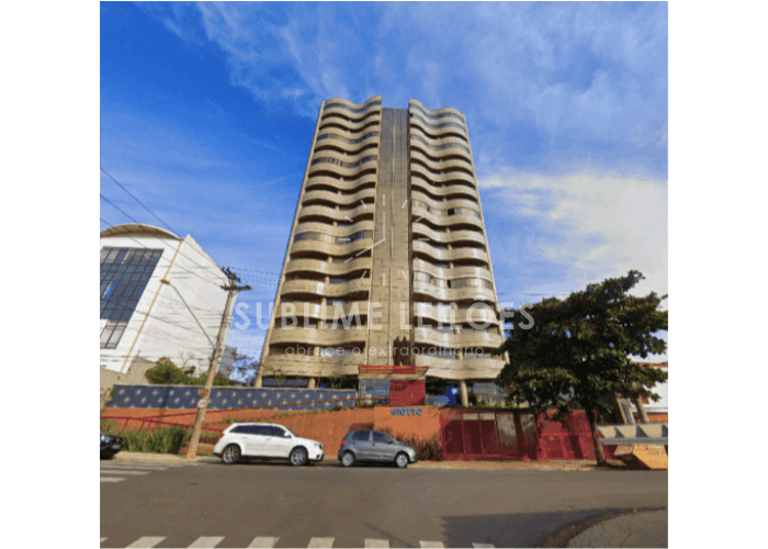 Apartamento em leilão em Santo André - SP — 3 dormitórios | 3 vagas | 156m² útil Apartamento em Santo André