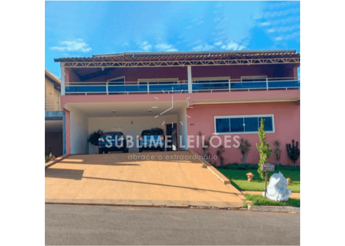 Terreno em leilão em Olímpia - SP — Terreno de 500m² | Constr. de 459m² Sobrado em Olímpia - Cond. fechado